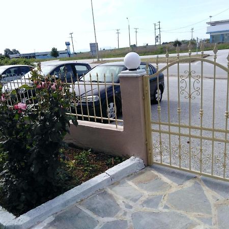 Cozy Apartments Komotini Bagian luar foto
