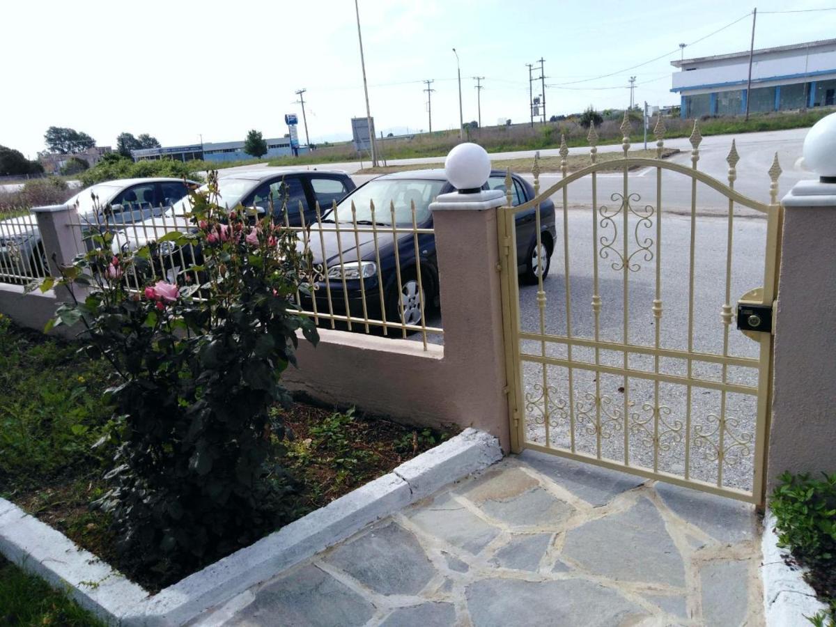 Cozy Apartments Komotini Bagian luar foto