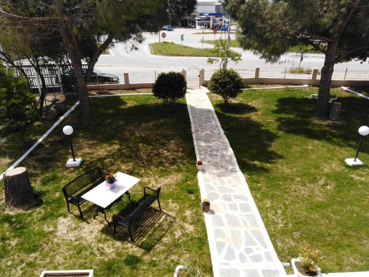 Cozy Apartments Komotini Bagian luar foto
