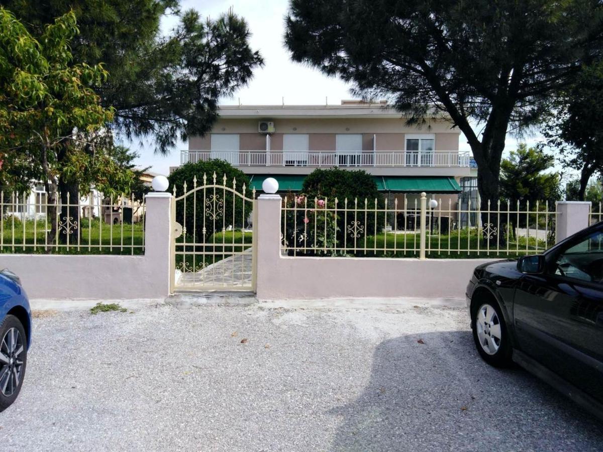 Cozy Apartments Komotini Bagian luar foto